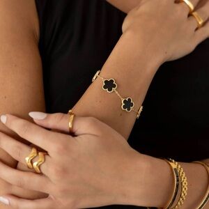 Clover Bracelet (SAHIRA)